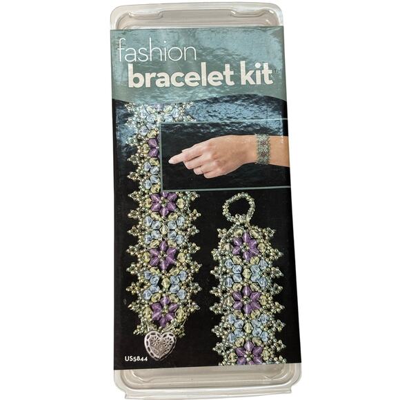 Beaded Fashion Bracelet Kit Heart Floral Purple Blue Intricate Elegant - Picture 1 of 3